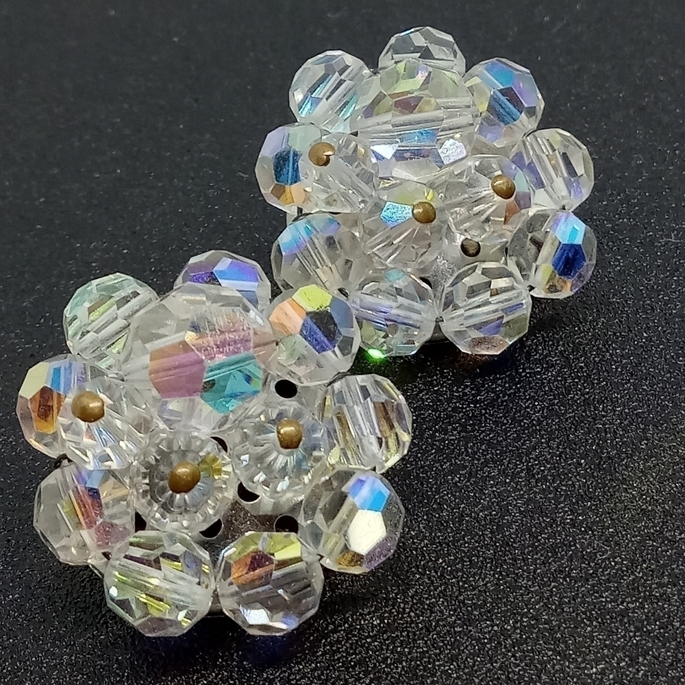 * vintage Big Gorgeous Aurora Borealis glass crystal cluster clip on earrings